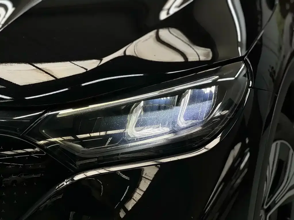 Mercedes-Benz EQE SUV — фото 2