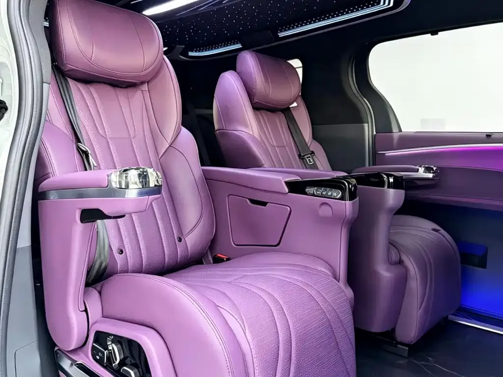 Toyota Granvia — фото 9