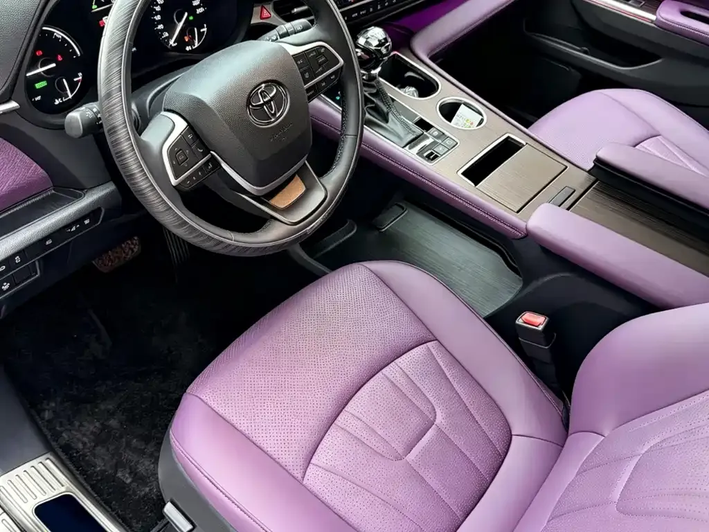Toyota Granvia — фото 7