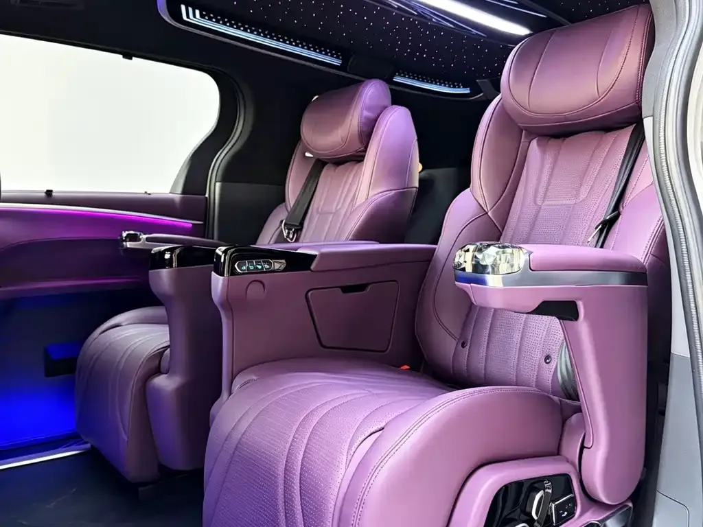 Toyota Granvia — фото 5
