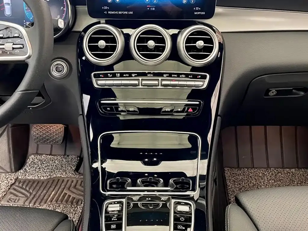 Mercedes-Benz GLC — фото 9