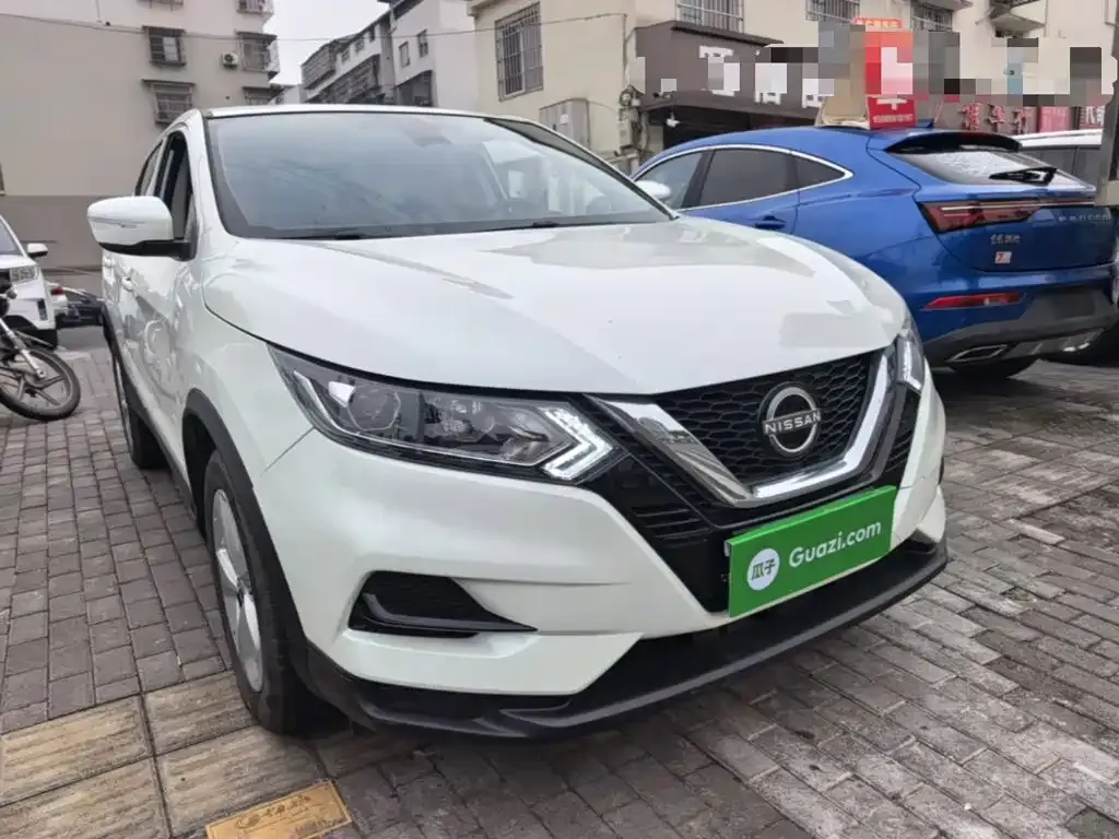 Nissan Qashqai — фото 9