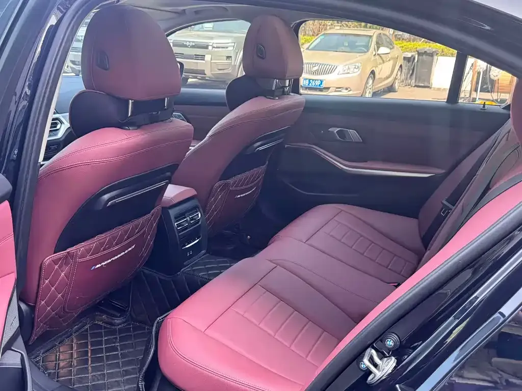 BMW 3 Series 2024 из CN, фото 6