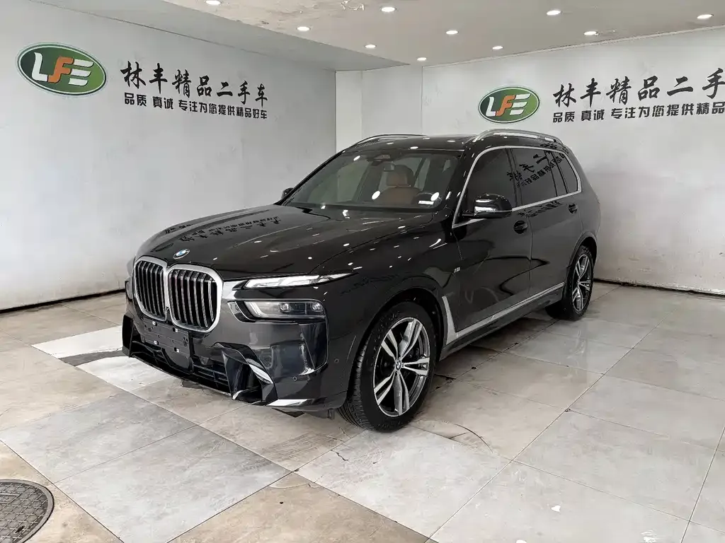 BMW X7 — фото 1