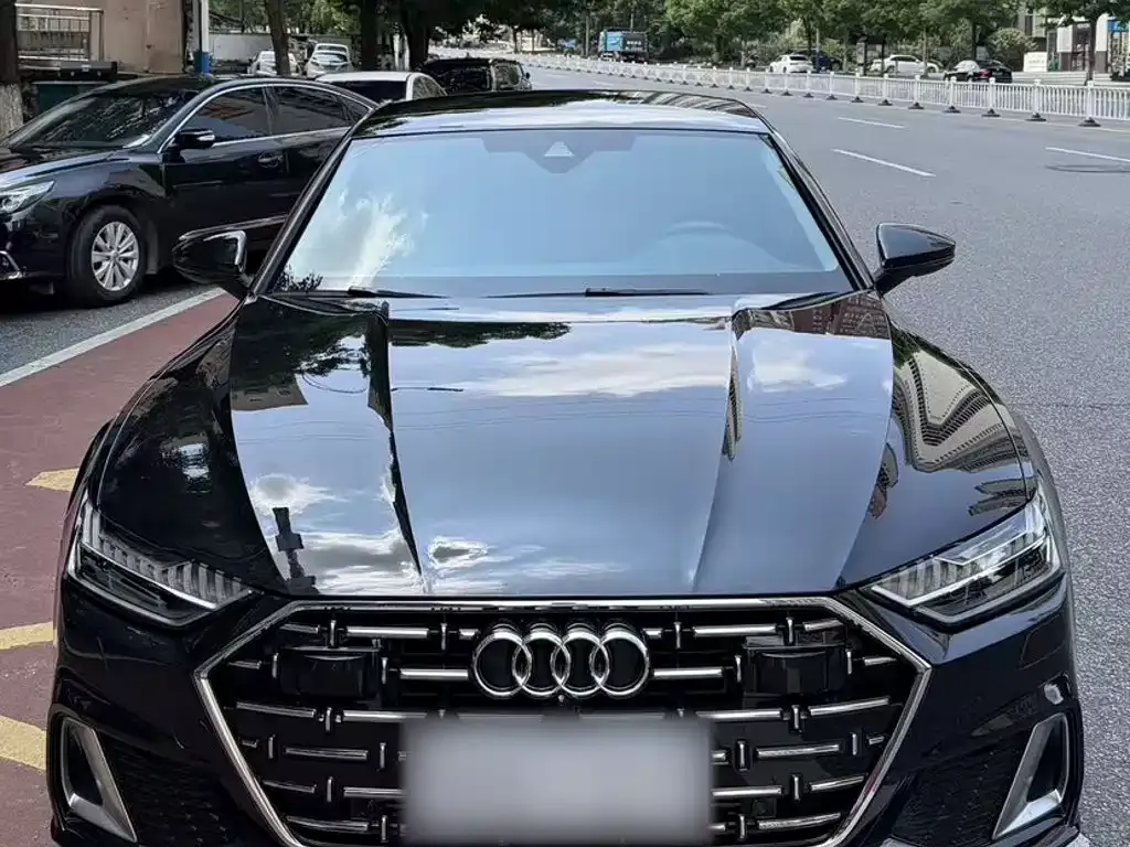 Audi A7L — фото 7