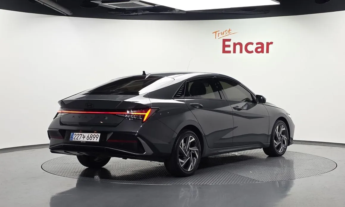 Hyundai AVANTE — фото 3