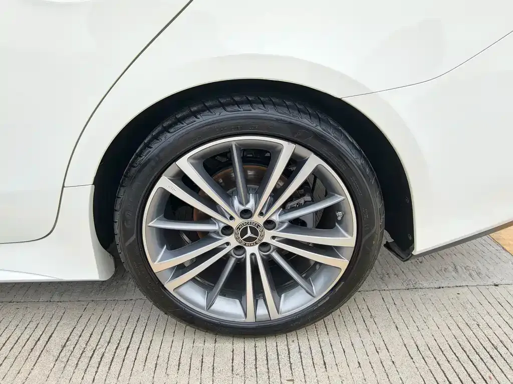Mercedes-Benz CLS — фото 7