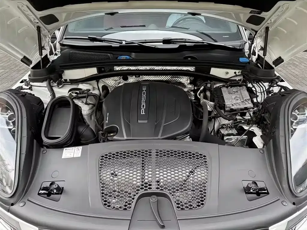 Porsche Macan — фото 6