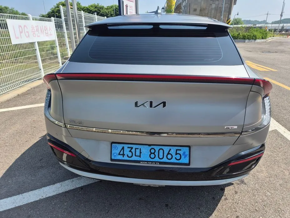 Kia EV6 2022 из KR, фото 8