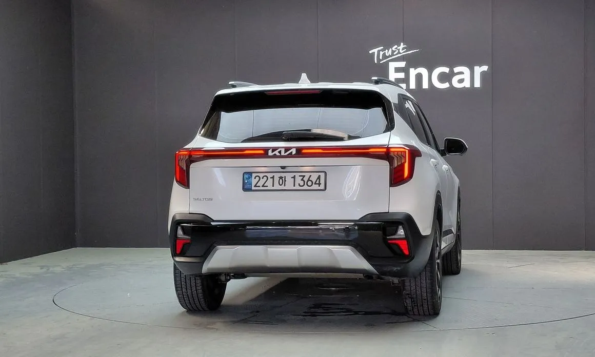 Kia Seltos 2023 из KR, фото 2