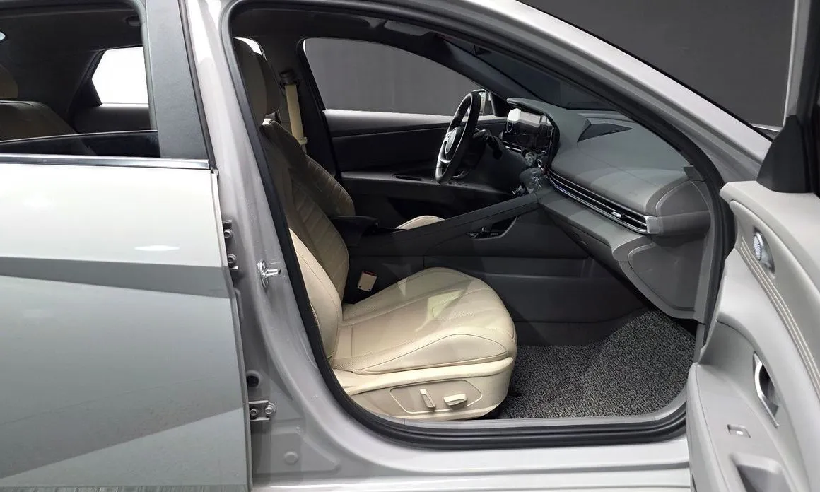 Hyundai AVANTE 2024 из KR, фото 8