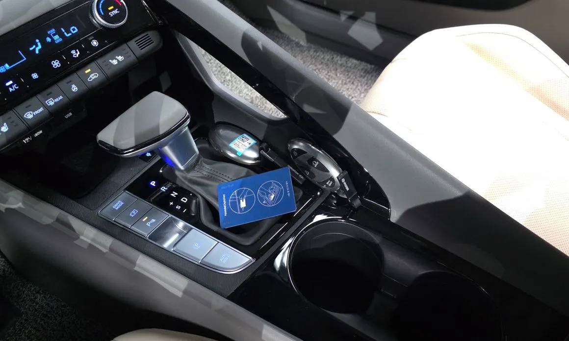 Hyundai AVANTE 2024 из KR, фото 2