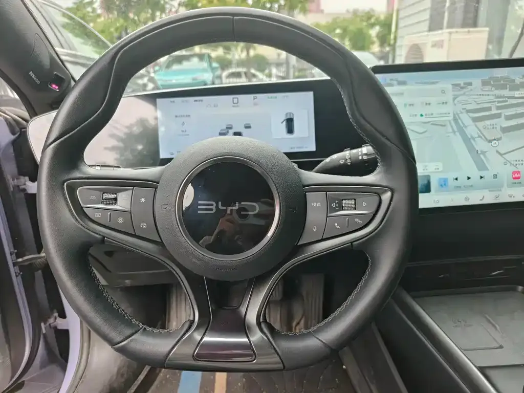 BYD Seal — фото 9