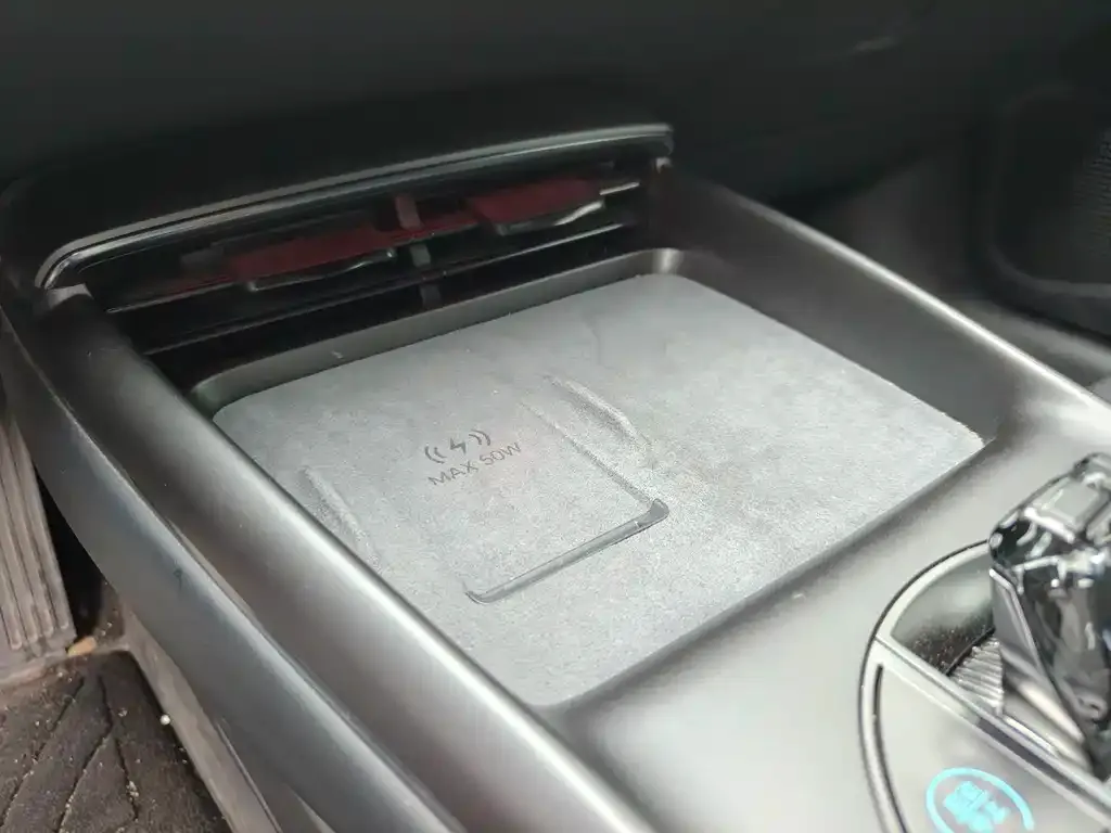 BYD Seal — фото 2