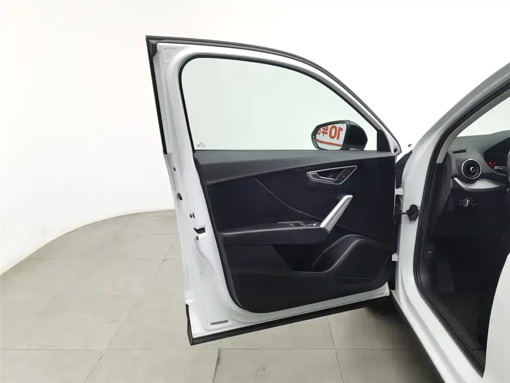 Audi Q2L 2021 из CN, фото 6