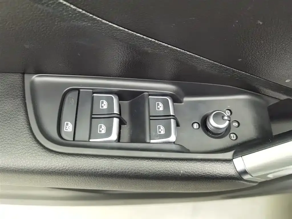 Audi Q2L 2021 из CN, фото 7