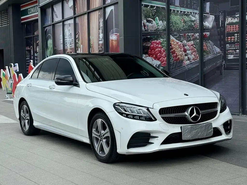 Mercedes-Benz C-Class — фото 10