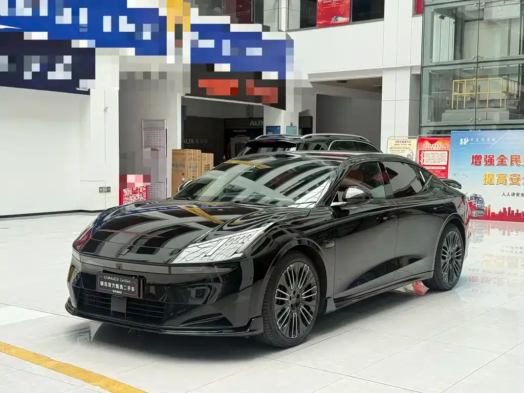 Lynk & Co 10 EM-P