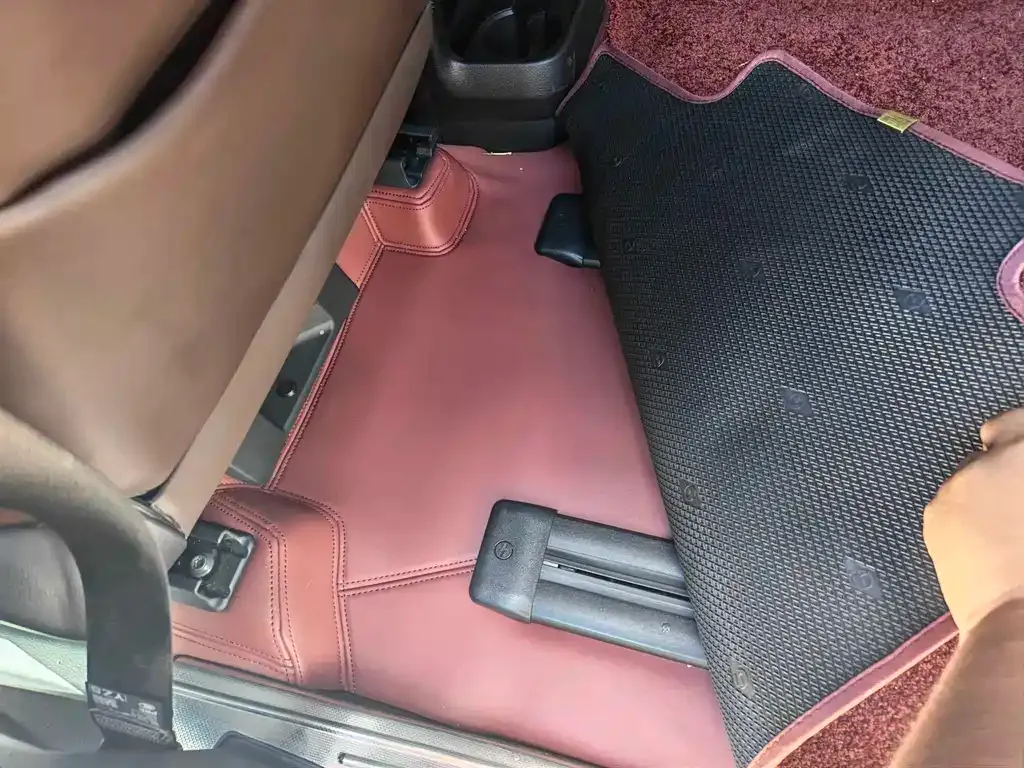 Toyota Granvia — фото 8