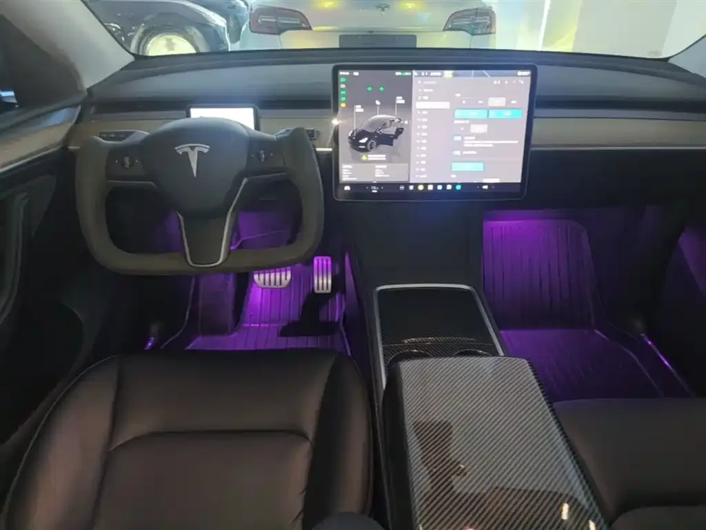 Tesla Model Y — фото 3