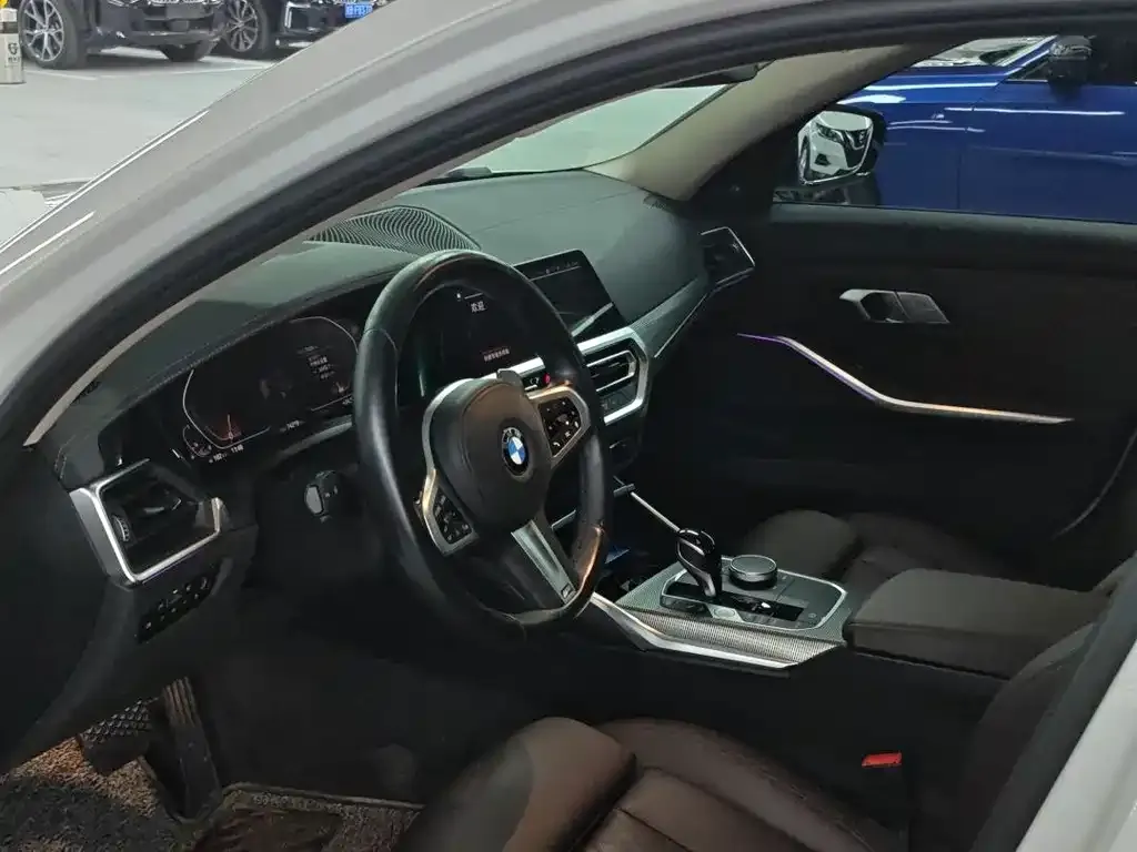BMW 3 Series 2021 из CN, фото 3