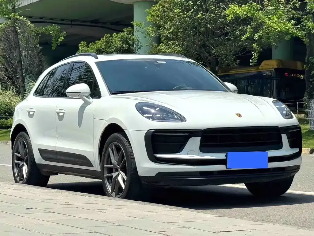 Porsche Macan — фото 9
