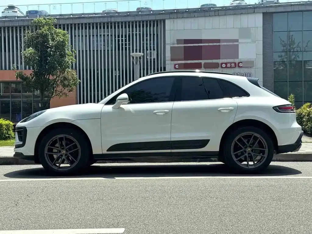 Porsche Macan — фото 10