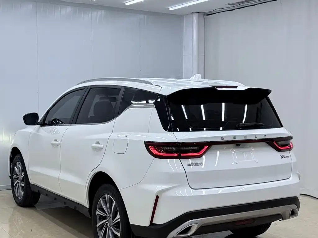 Geely Vision X6 — фото 6