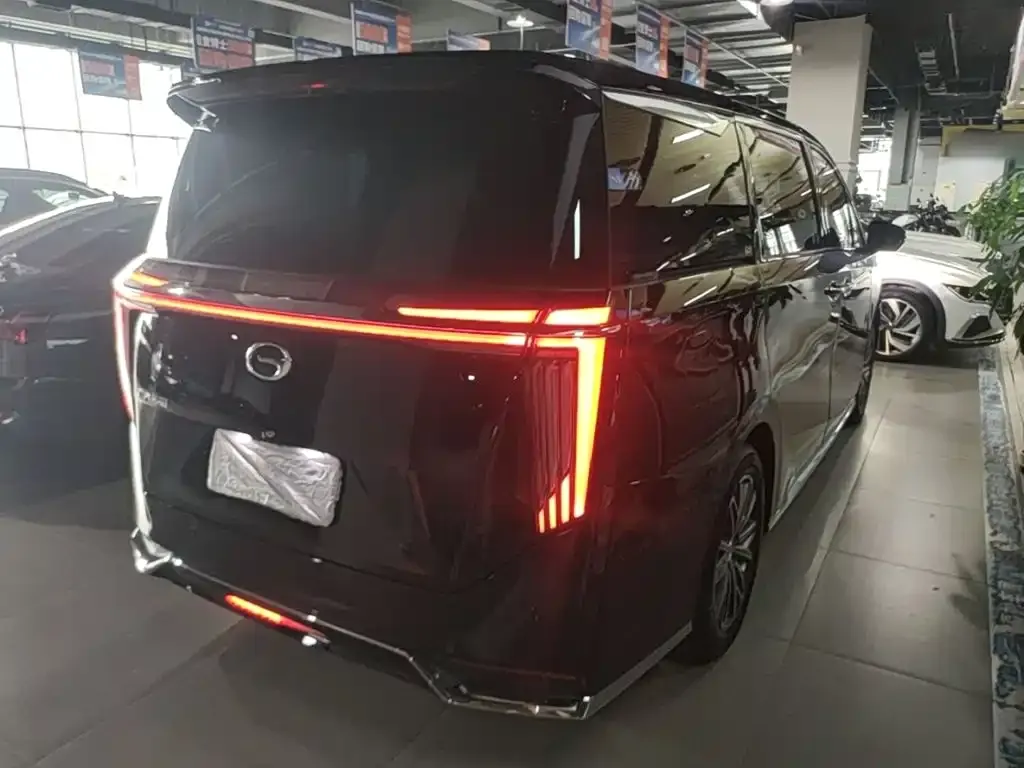 GAC Motor Trumpchi M8 — фото 10