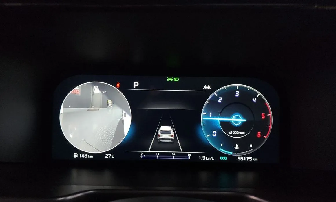 Kia Sorento 2023 из KR, фото 2