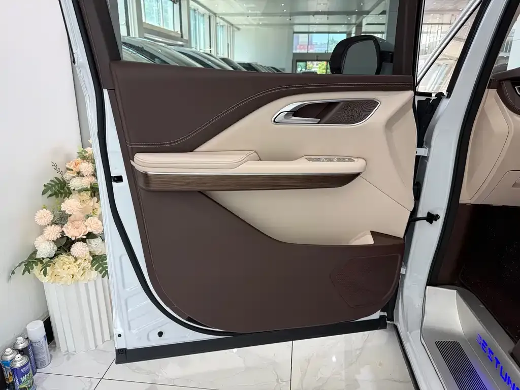 Bestune M9 2024 из CN, фото 2