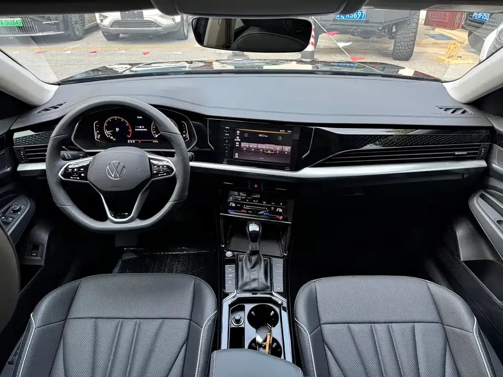 Volkswagen Passat — фото 6