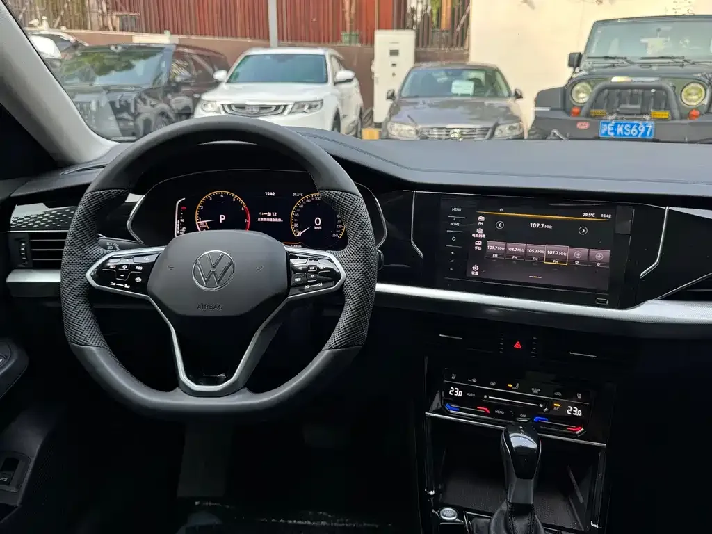 Volkswagen Passat — фото 3