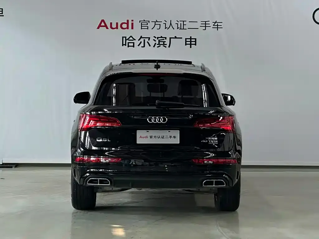 Audi Q5L — фото 9