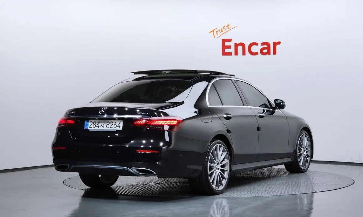 Mercedes-Benz E-Class 2022 из KR, фото 2