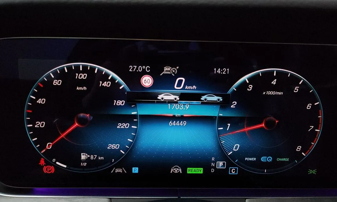 Mercedes-Benz E-Class 2022 из KR, фото 9