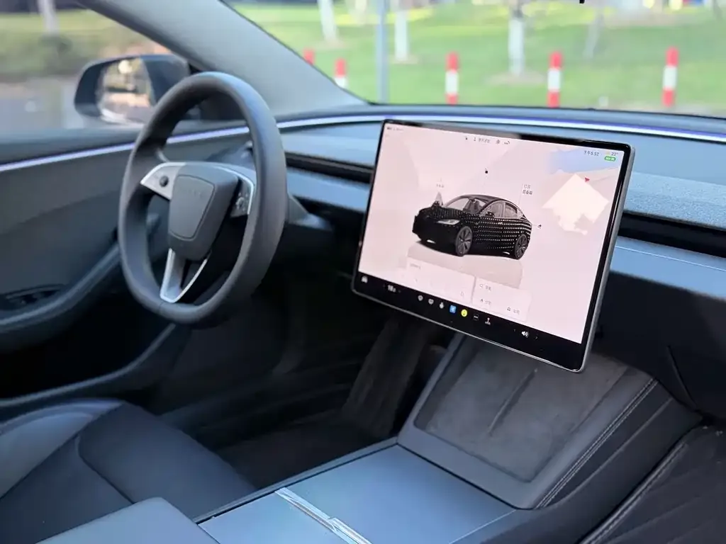 Tesla Model 3 2025 из CN, фото 2