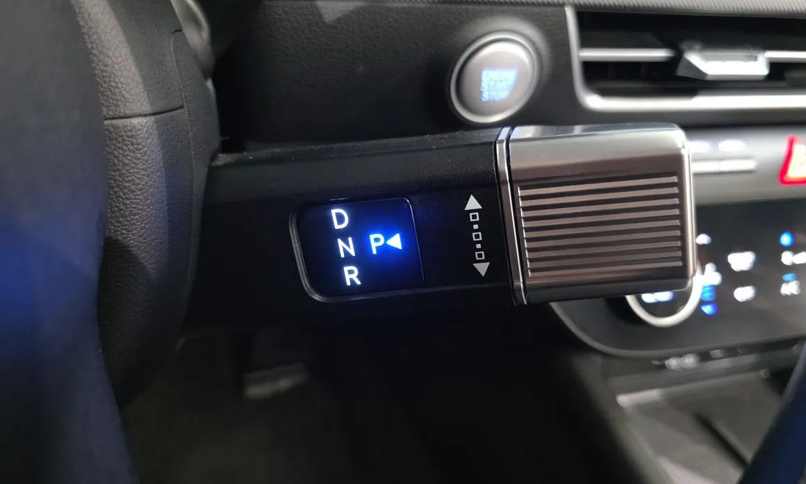 Hyundai Sonata 2024 из KR, фото 2