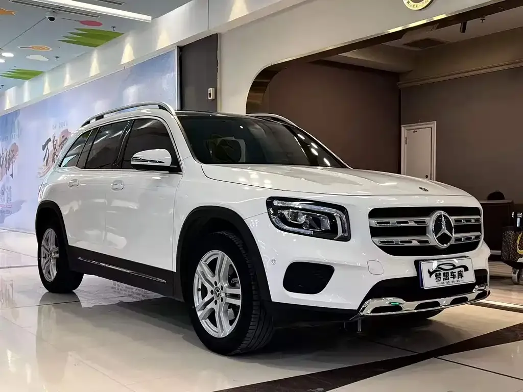 Mercedes-Benz GLB — фото 3