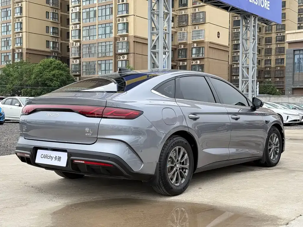 BYD Qin L — фото 10