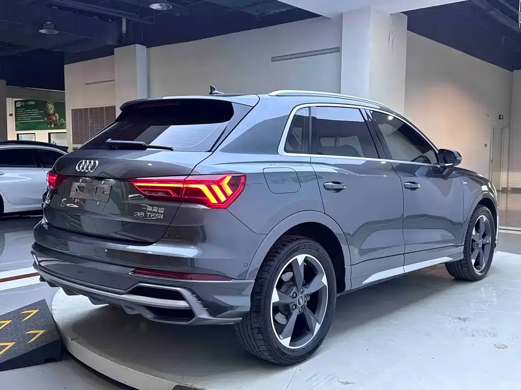 Audi Q3 — фото 9