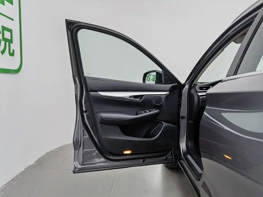 Infiniti QX50 2021 из CN, фото 5