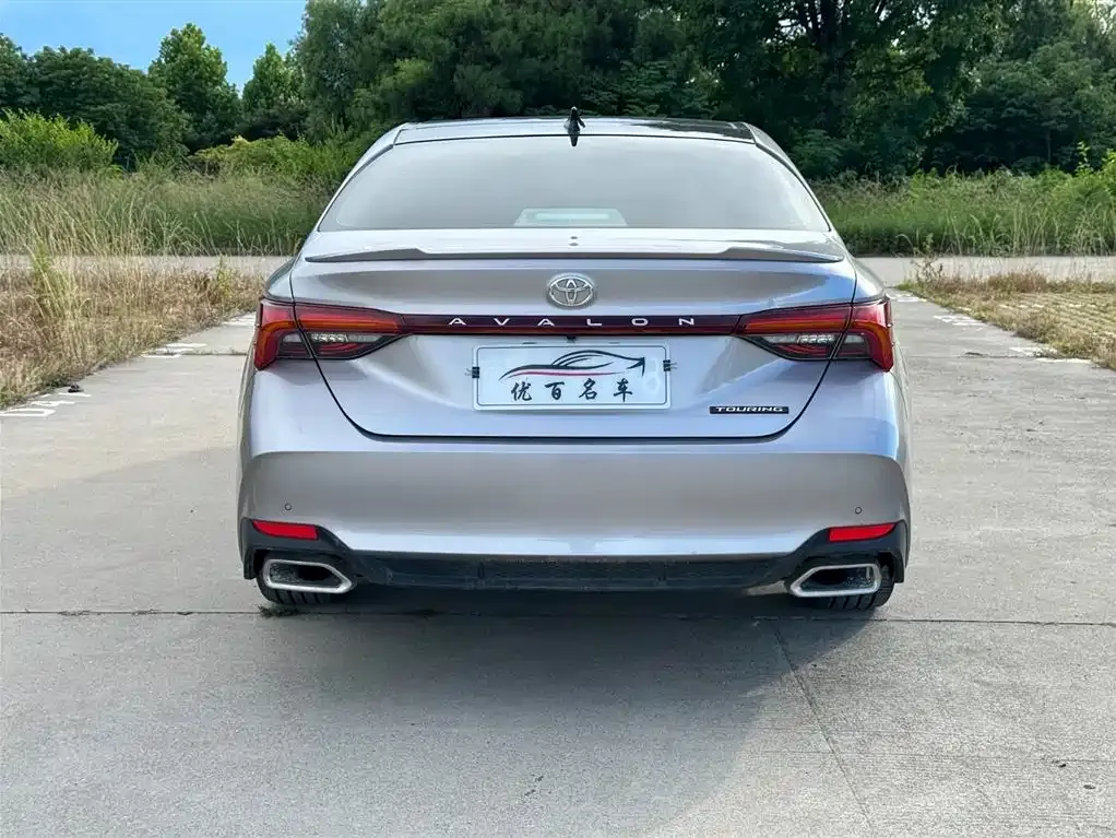 Toyota Avalon — фото 10
