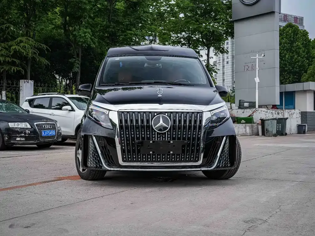 Mercedes-Benz Vito — фото 10