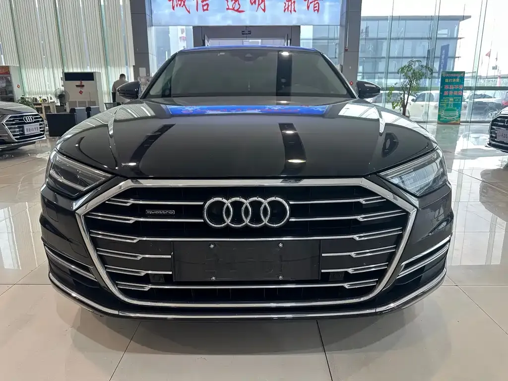 Audi A8 — фото 6