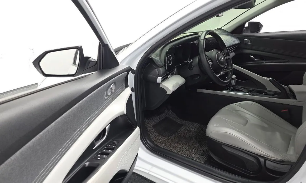 Hyundai AVANTE 2022 из KR, фото 4