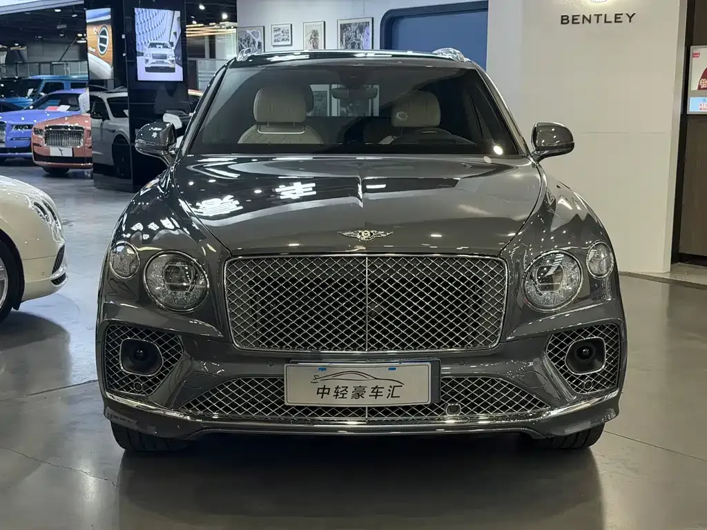 Bentley Bentayga — фото 5