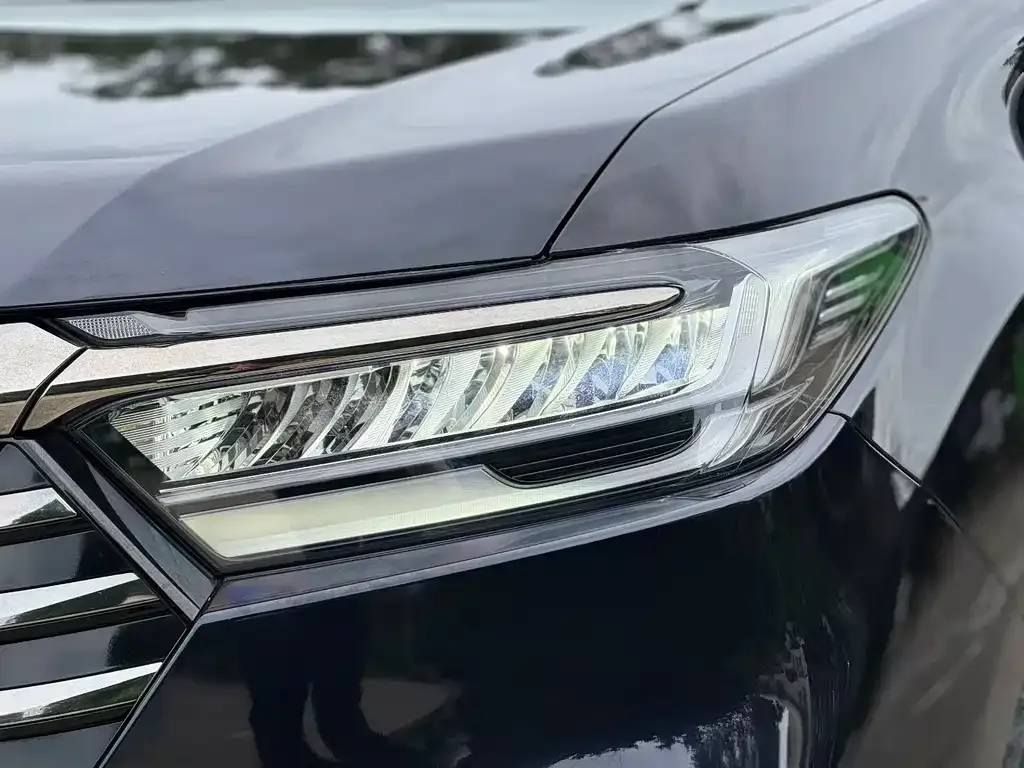 Honda Odyssey — фото 10