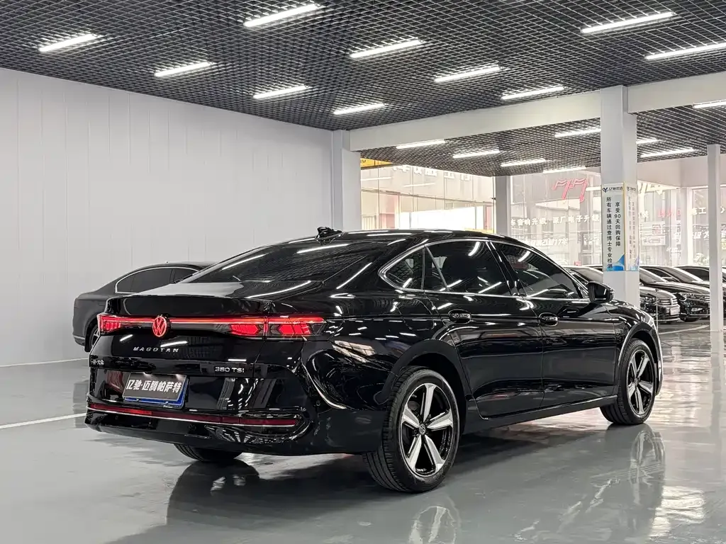 Volkswagen Magotan 2025 из CN, фото 5