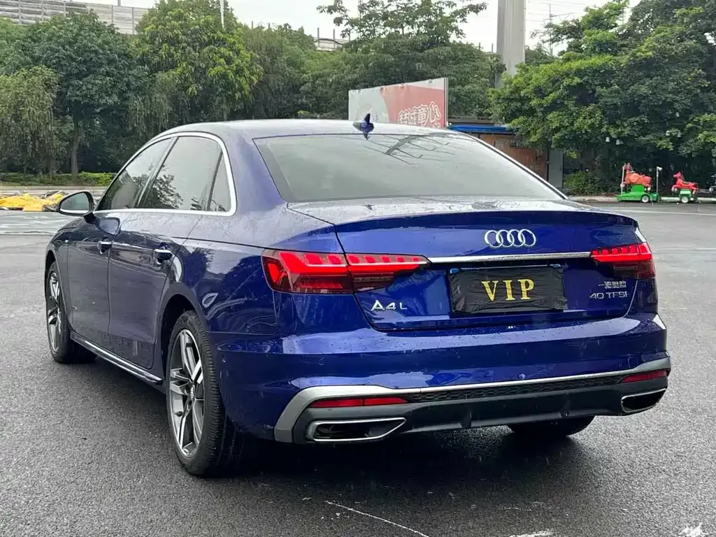 Audi A4L — фото 6